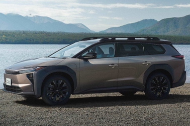 【モデル入り素材】Z（4WD）